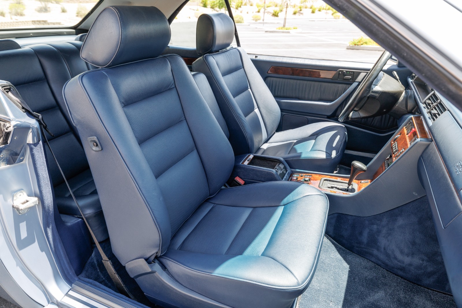 Mercedes-Benz-300CE-1993-Convertible-31