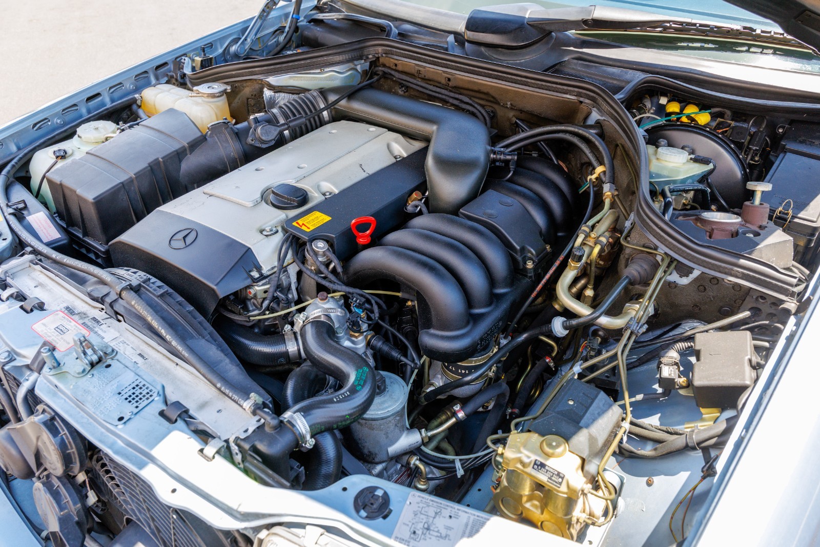 Mercedes-Benz-300CE-1993-Convertible-38