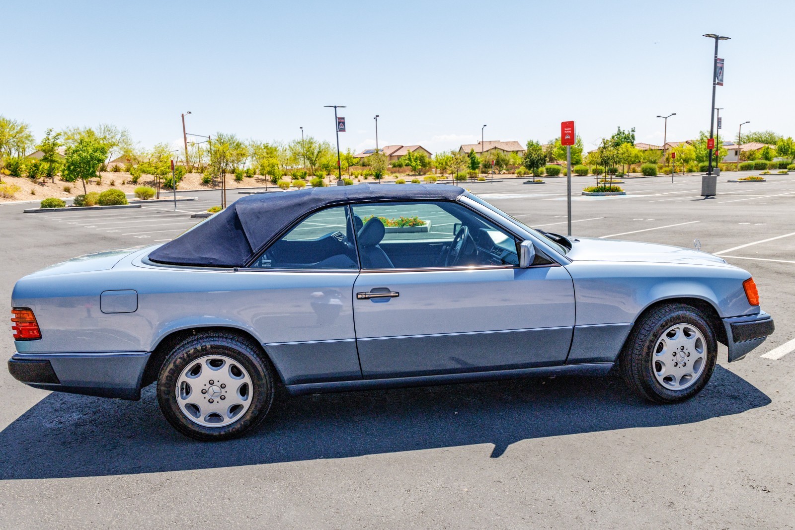 Mercedes-Benz-300CE-1993-Convertible-5
