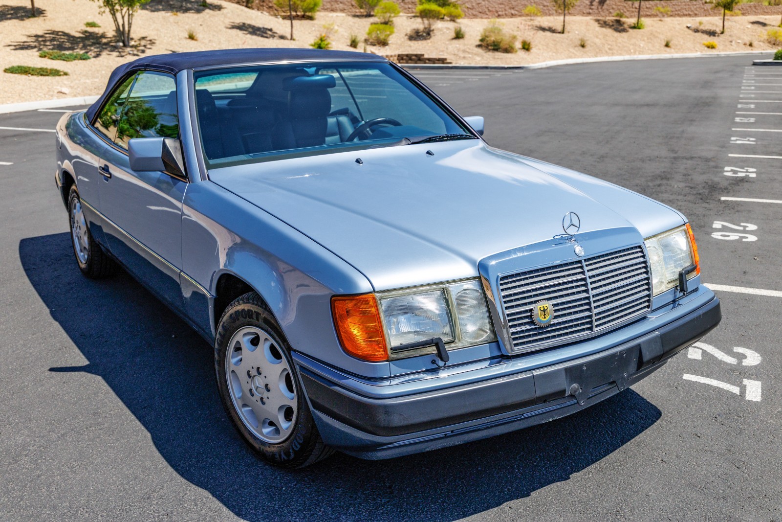 Mercedes-Benz-300CE-1993-Convertible-6