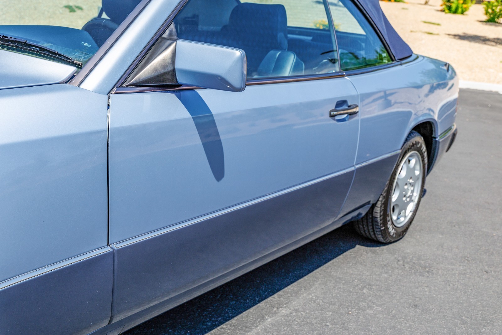Mercedes-Benz-300CE-1993-Convertible-9