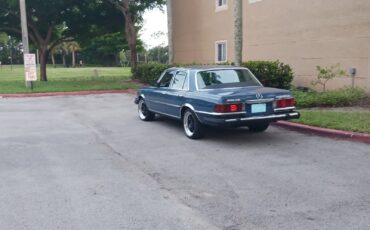 Mercedes-Benz-300SD-1980-Sedan-1