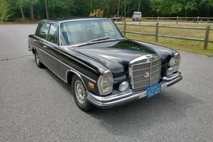 Mercedes-Benz-300SEL-1970-1