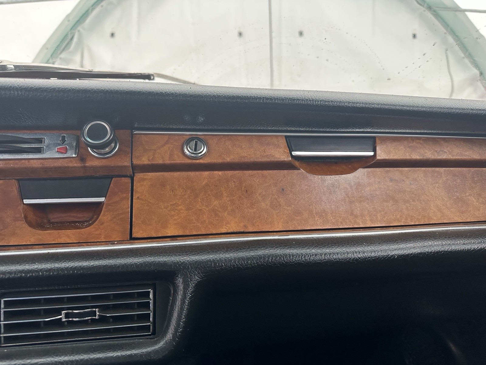 Mercedes-Benz-300SEL-1970-13
