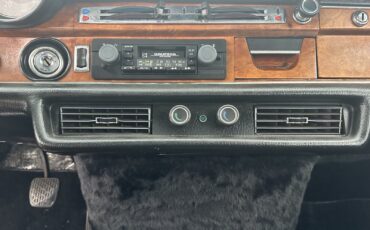 Mercedes-Benz-300SEL-1970-14