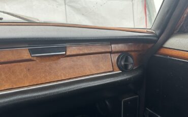 Mercedes-Benz-300SEL-1970-15