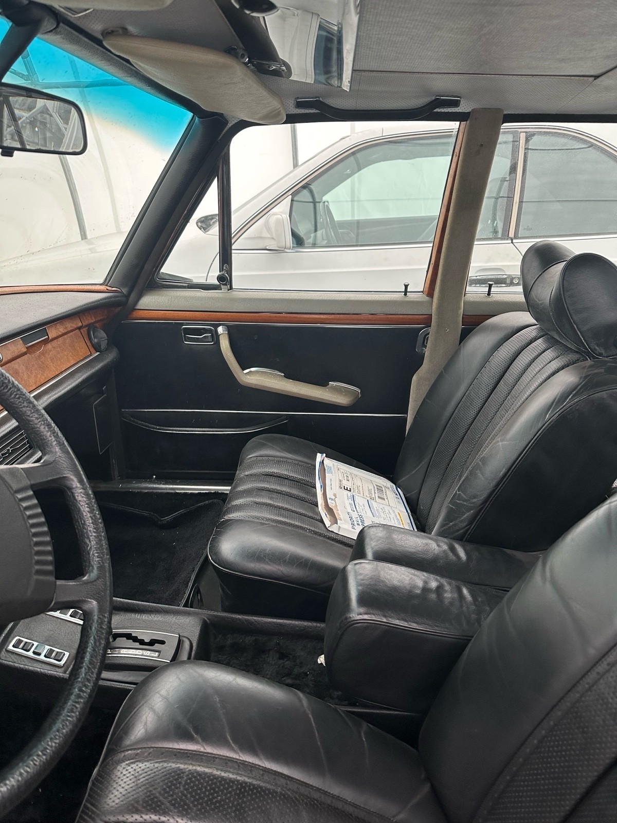 Mercedes-Benz-300SEL-1970-16