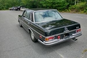 Mercedes-Benz-300SEL-1970-4