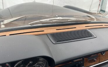 Mercedes-Benz-300SEL-1970-5