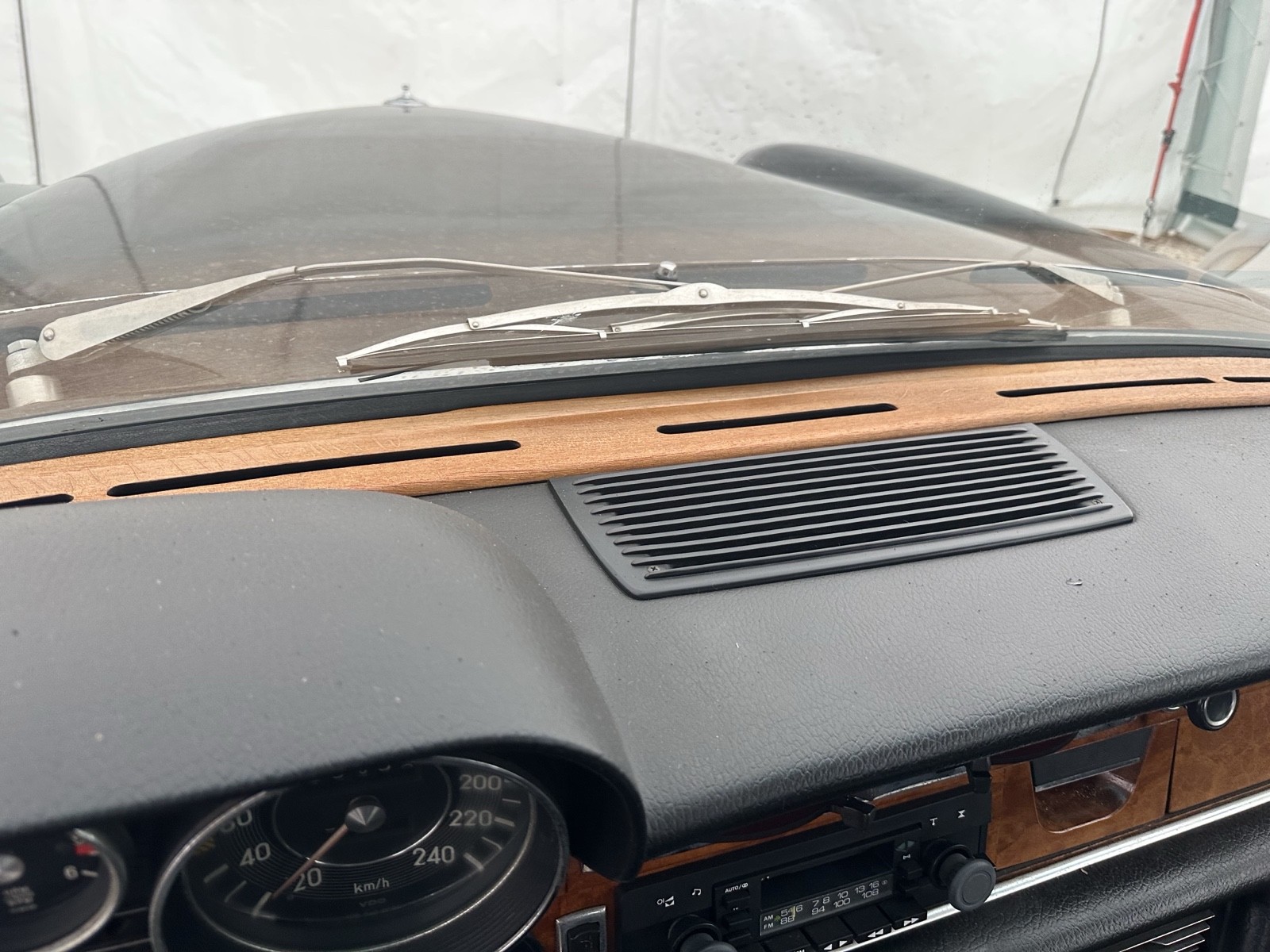 Mercedes-Benz-300SEL-1970-5