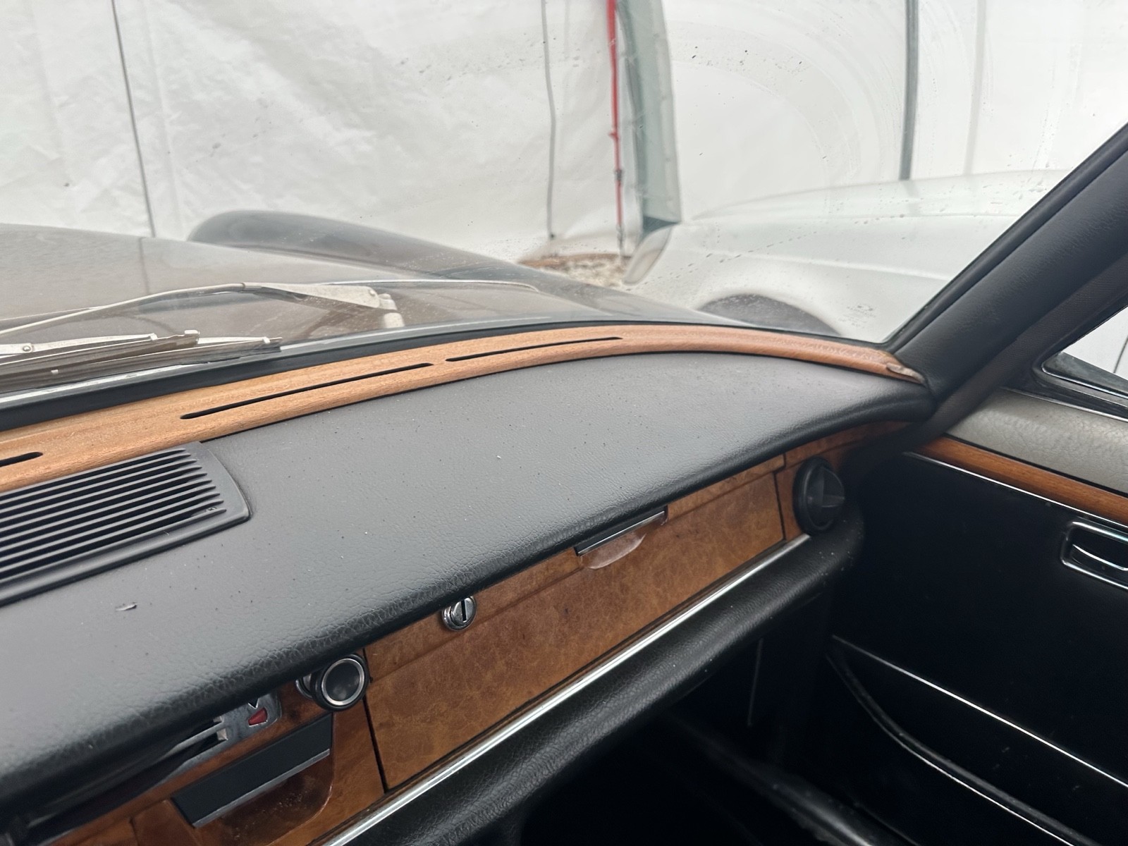 Mercedes-Benz-300SEL-1970-8