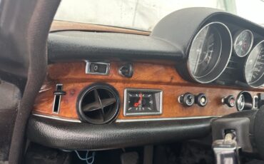 Mercedes-Benz-300SEL-1970-9