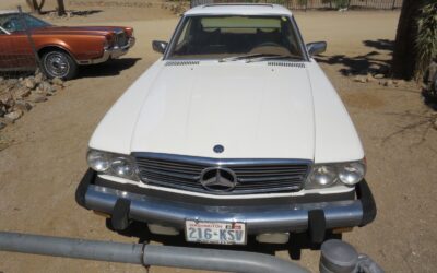 Mercedes-Benz 400-Series 1977 --