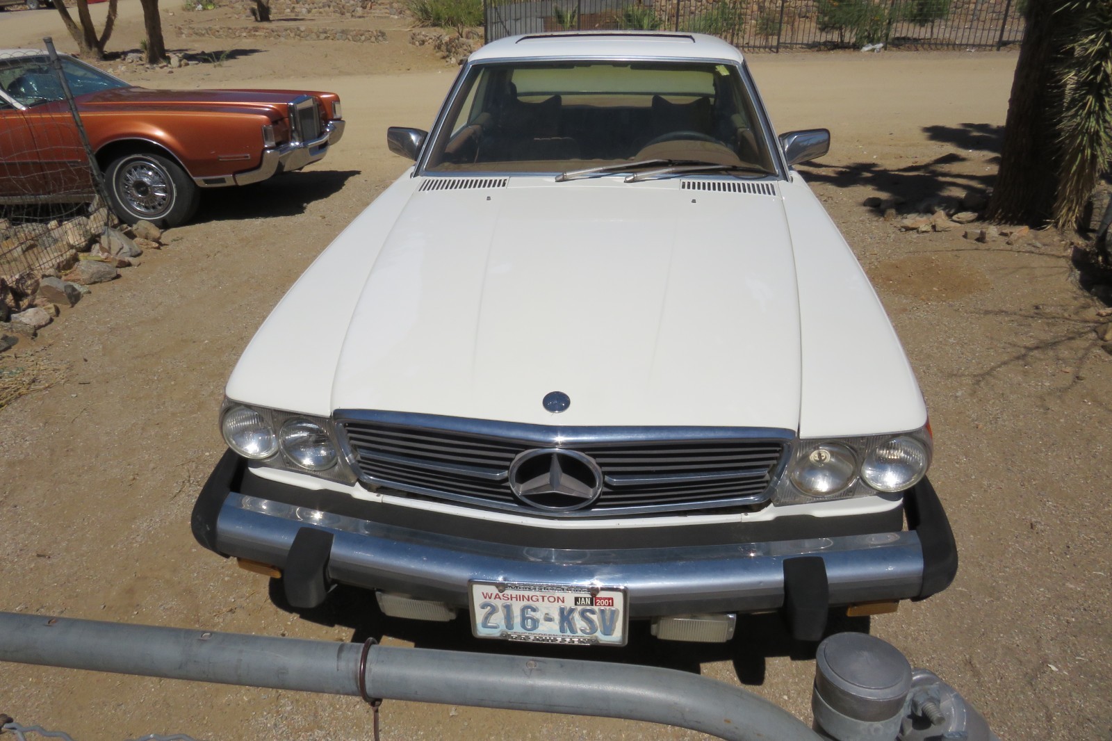 Mercedes-Benz-400-Series-1977