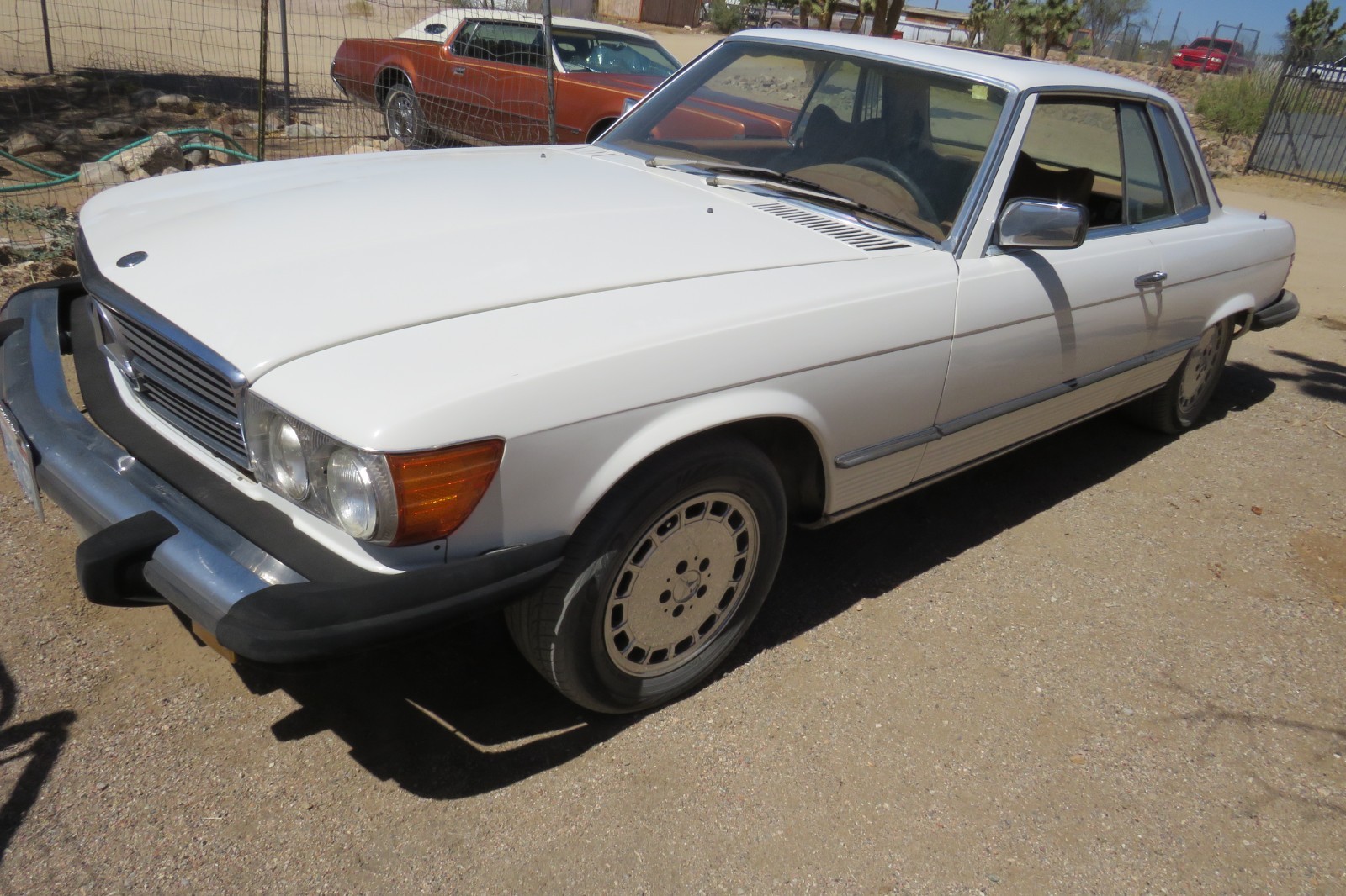 Mercedes-Benz 400-Series 1977 --