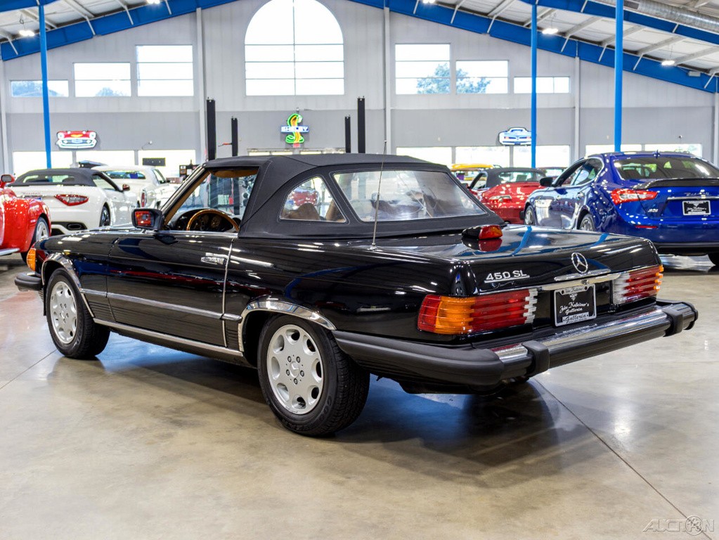 Mercedes-Benz-400-Series-1979-Other-12