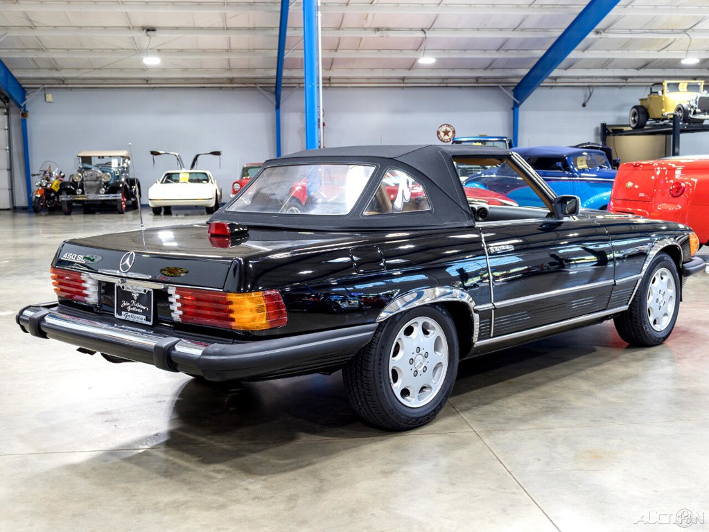 Mercedes-Benz-400-Series-1979-Other-14