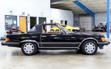 Mercedes-Benz-400-Series-1979-Other-15