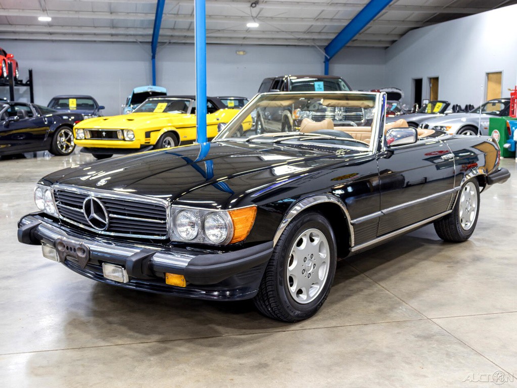 Mercedes-Benz-400-Series-1979-Other-2