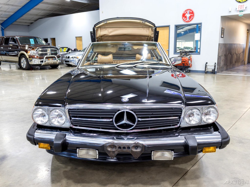 Mercedes-Benz-400-Series-1979-Other-21