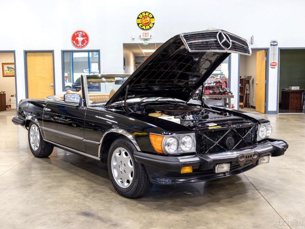 Mercedes-Benz-400-Series-1979-Other-22