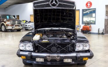 Mercedes-Benz-400-Series-1979-Other-23