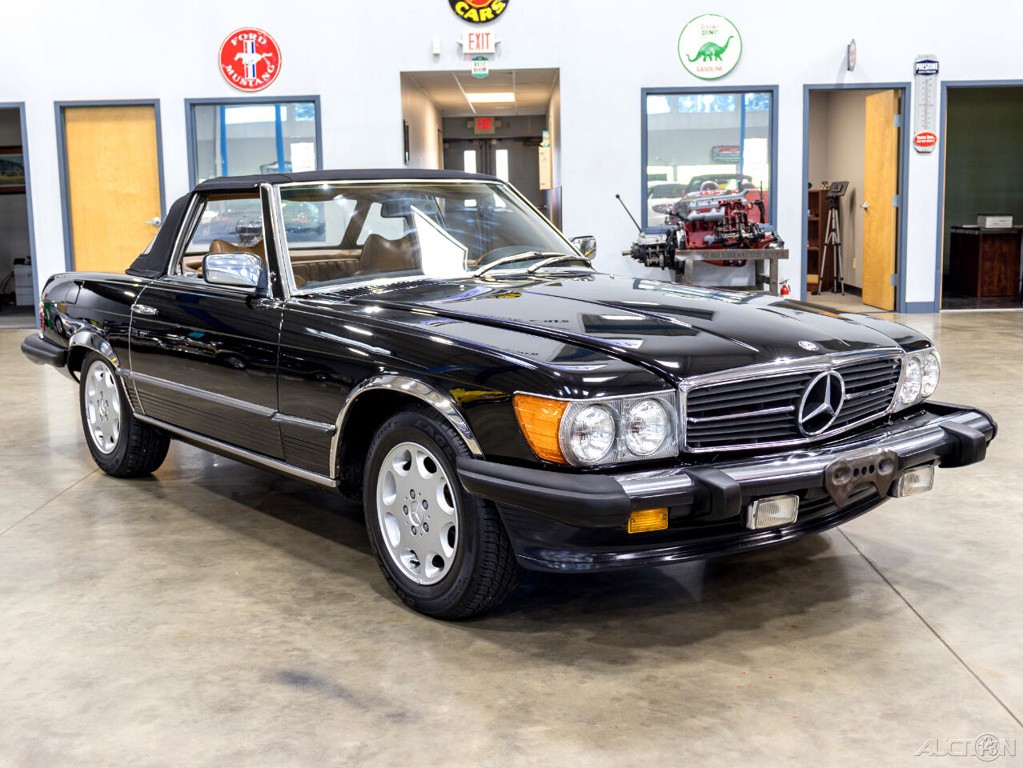 Mercedes-Benz-400-Series-1979-Other-8