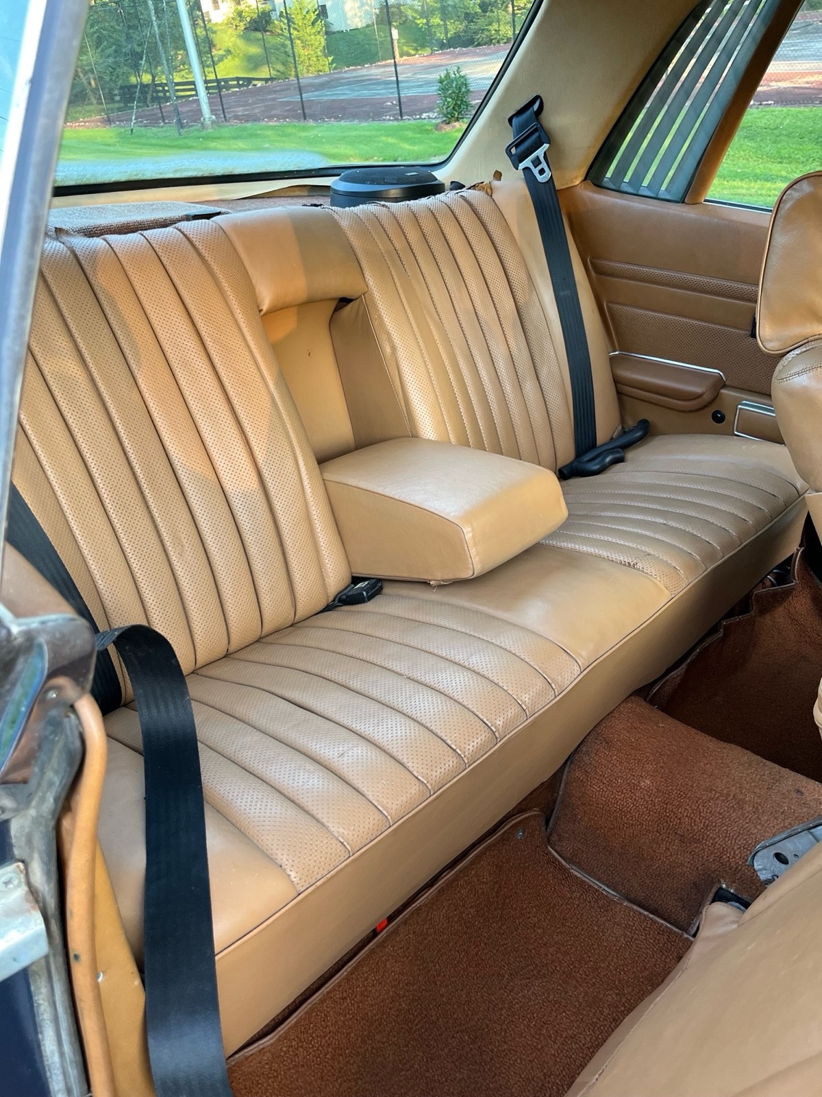 Mercedes-Benz-450SLC-1974-27