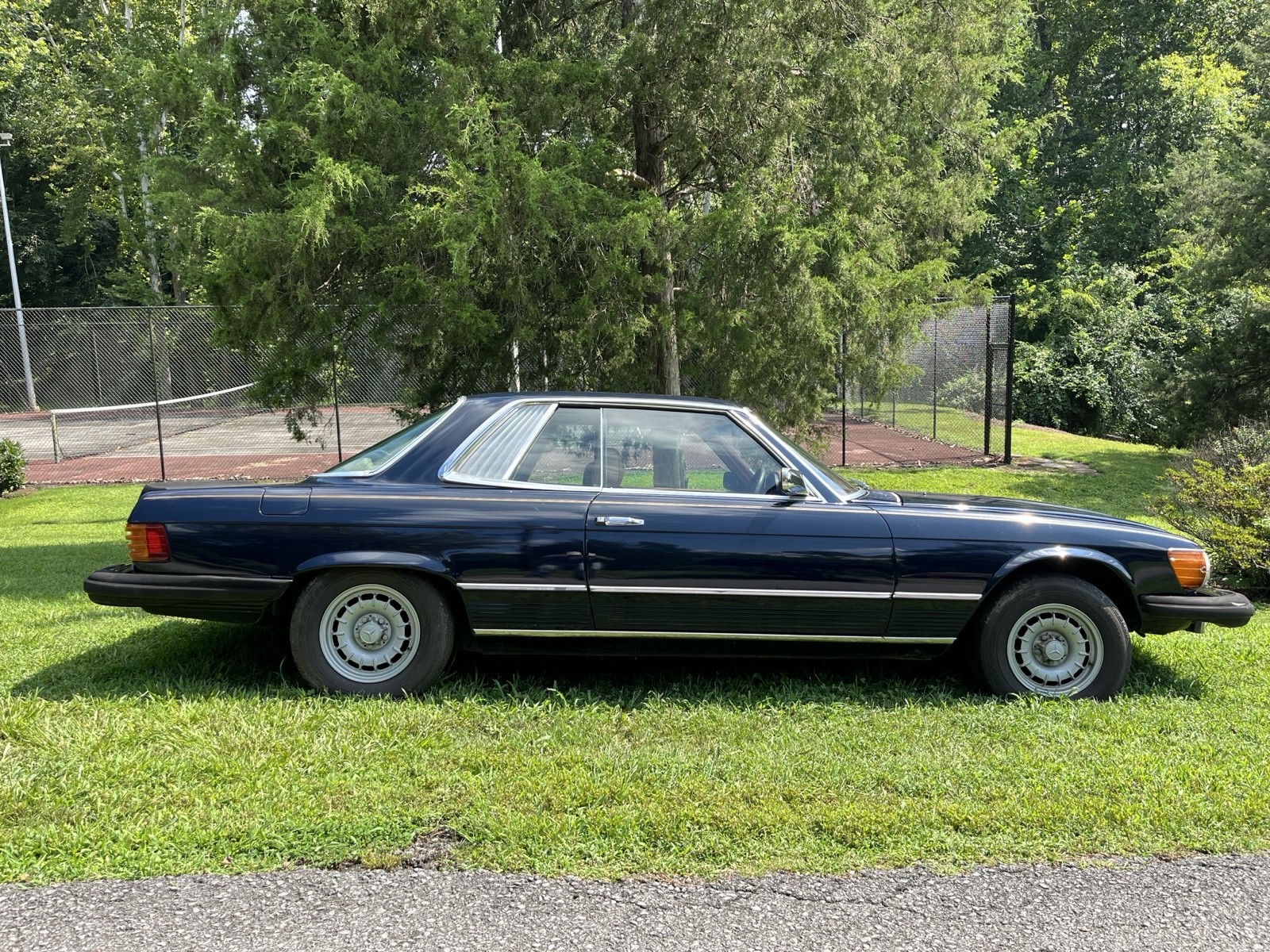 Mercedes-Benz-450SLC-1974-3