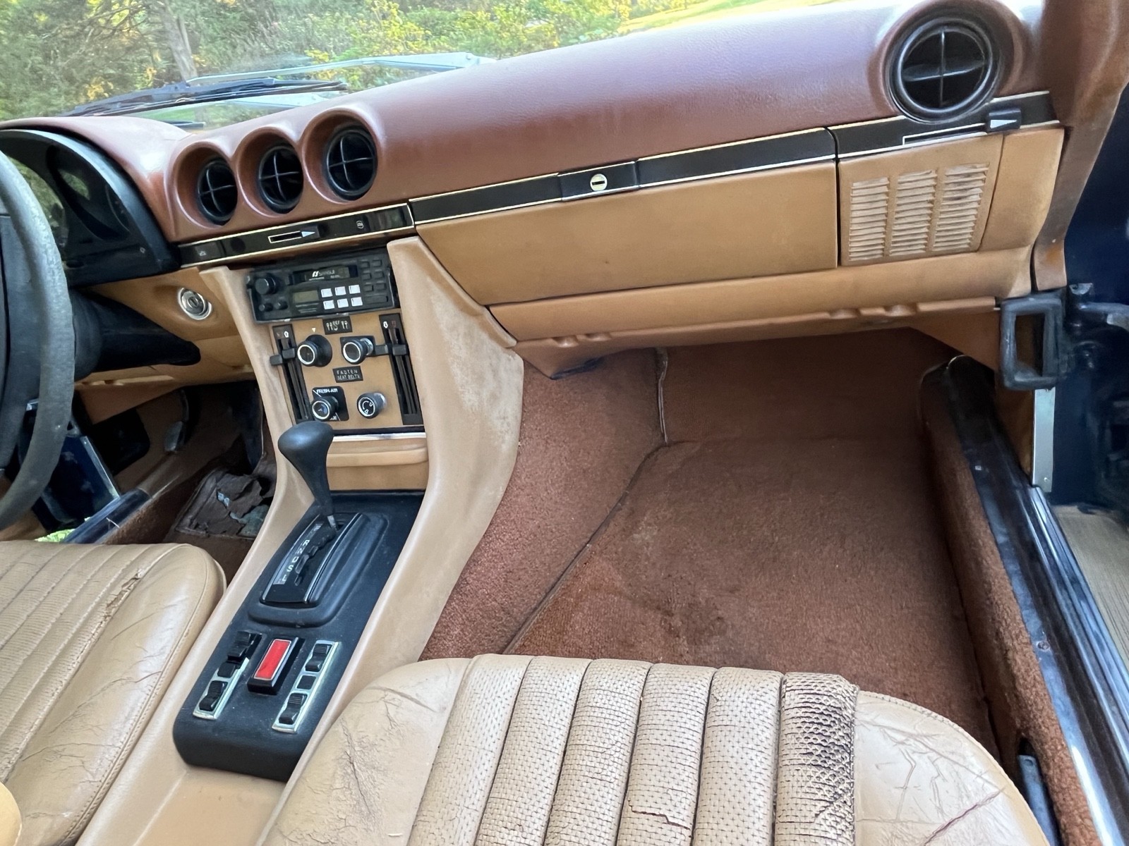 Mercedes-Benz-450SLC-1974-31