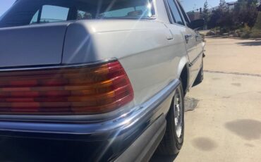Mercedes-Benz-450se-1976-Sedan-11