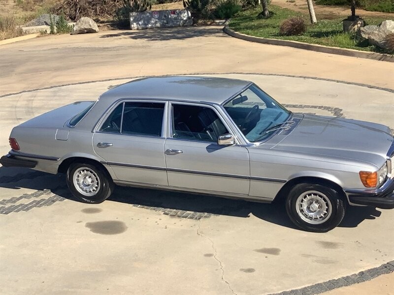 Mercedes-Benz-450se-1976-Sedan-14