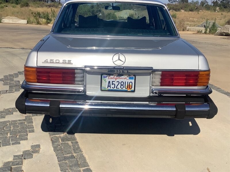 Mercedes-Benz-450se-1976-Sedan-15