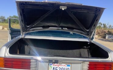Mercedes-Benz-450se-1976-Sedan-18