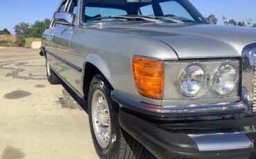 Mercedes-Benz-450se-1976-Sedan-9
