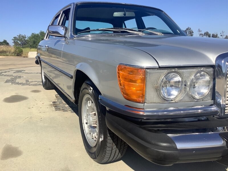 Mercedes-Benz-450se-1976-Sedan-9