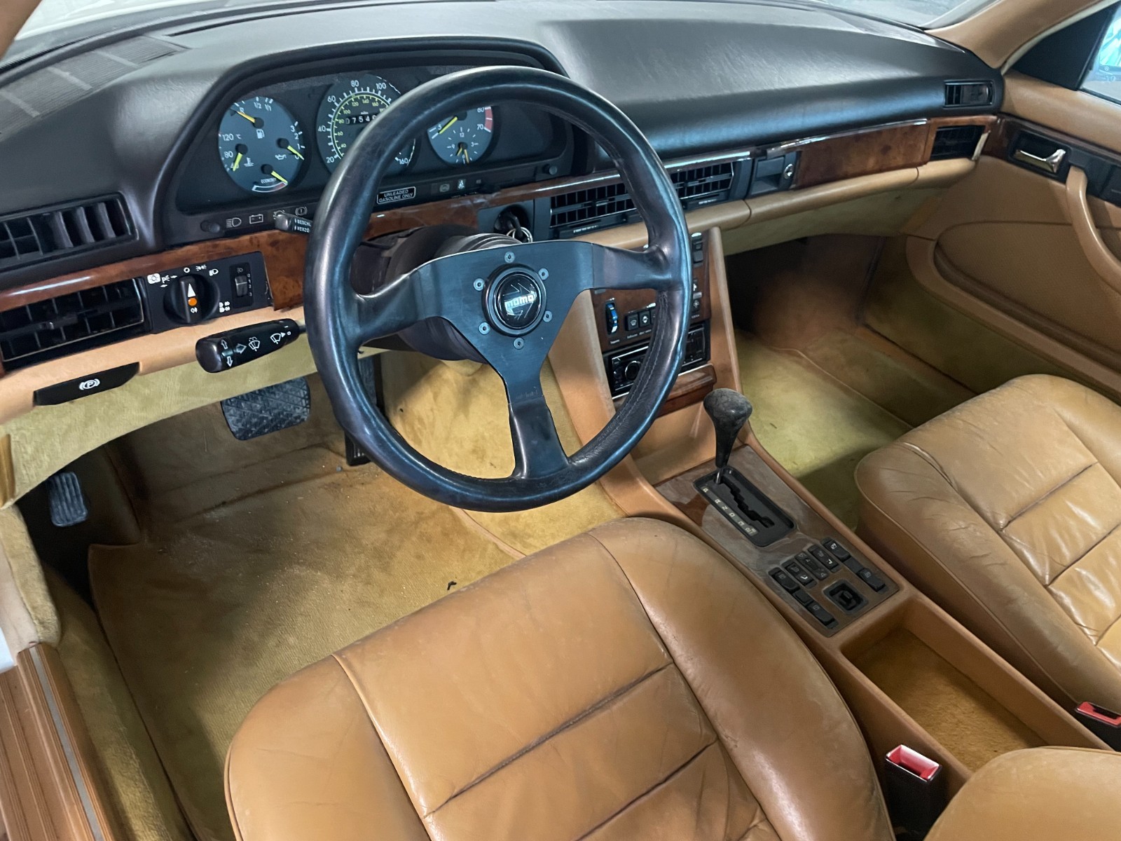 Mercedes-Benz-500-Series-1980-Coupe-10