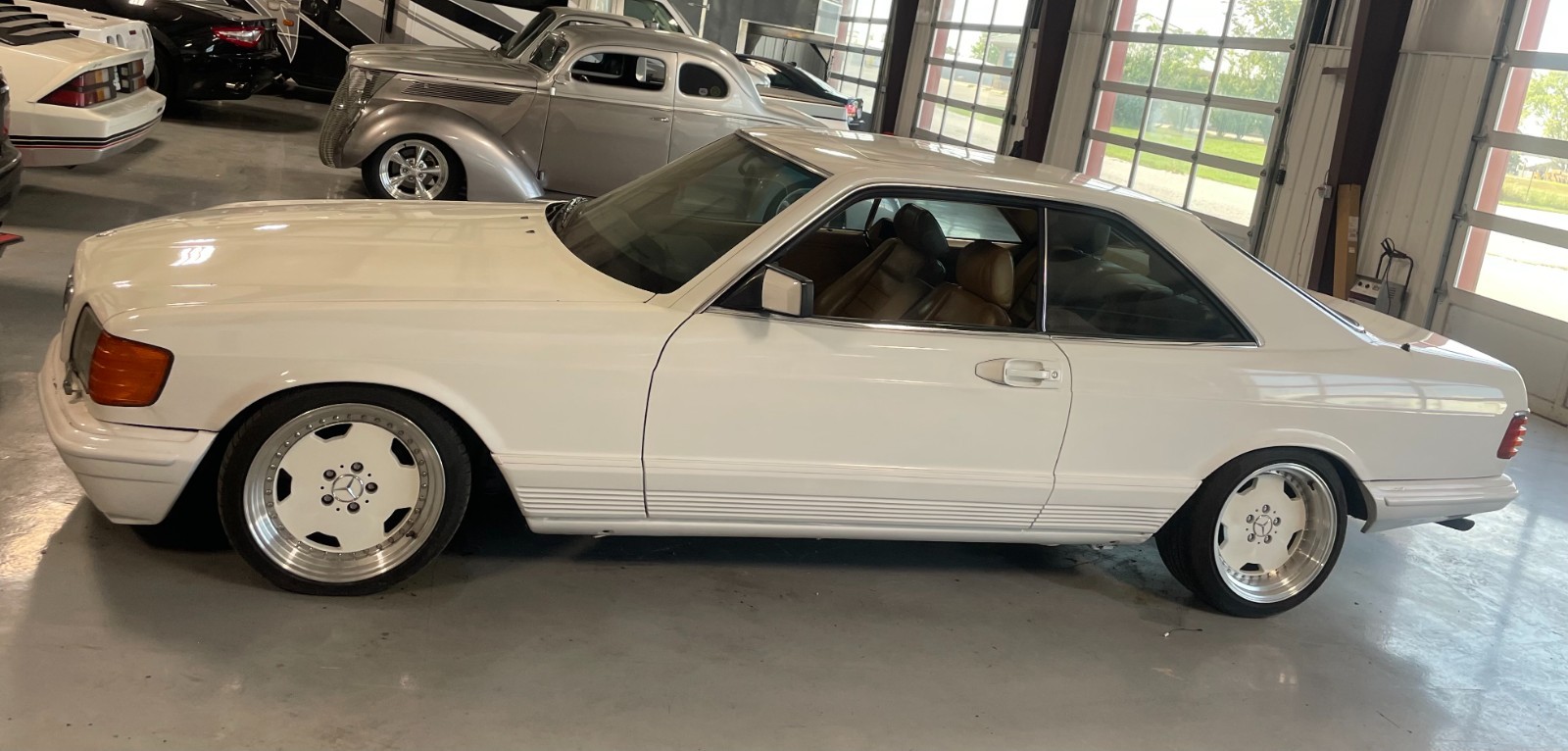 Mercedes-Benz-500-Series-1980-Coupe-7