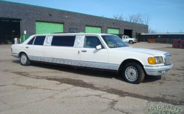 Mercedes-Benz-500-Series-1986-Limousine-1