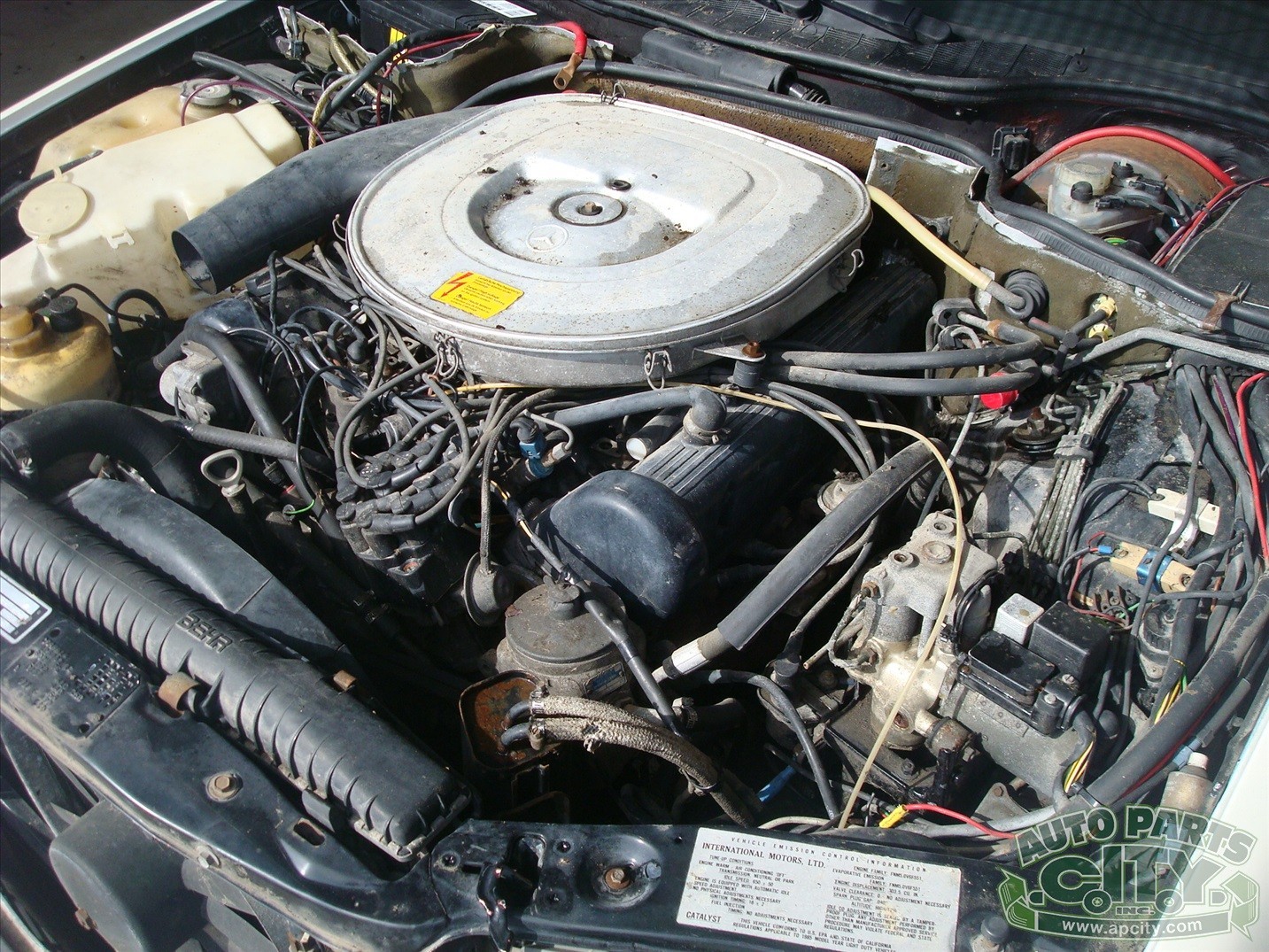 Mercedes-Benz-500-Series-1986-Limousine-3
