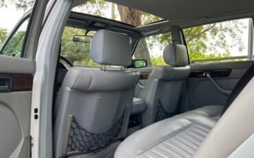Mercedes-Benz-500-Series-1987-10