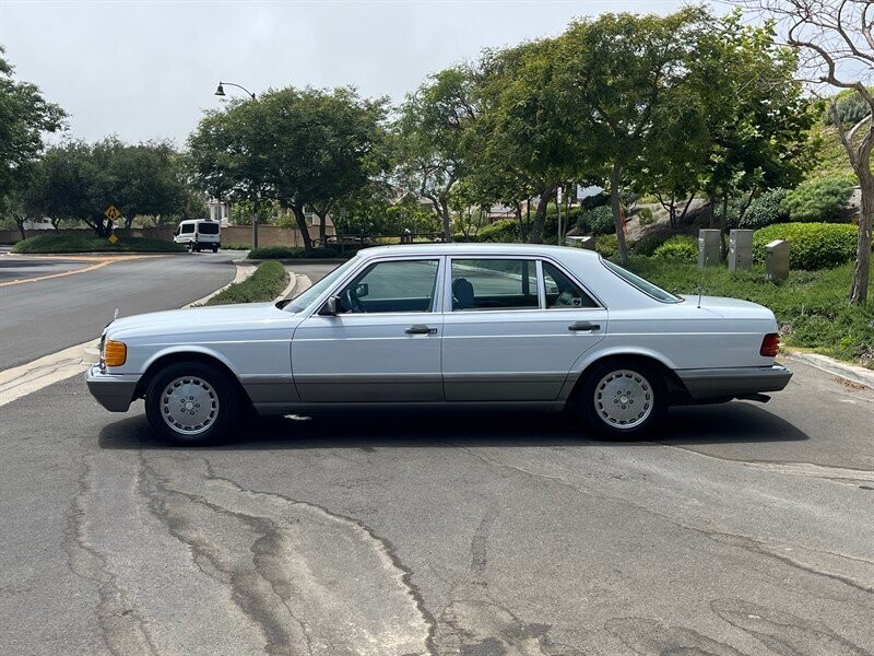Mercedes-Benz-500-Series-1987-2