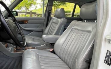 Mercedes-Benz-500-Series-1987-21