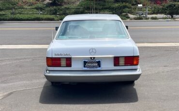 Mercedes-Benz-500-Series-1987-4