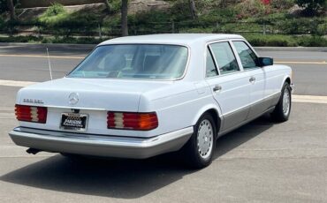 Mercedes-Benz-500-Series-1987-5