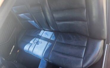 Mercedes-Benz-500-Series-1990-Sedan-11