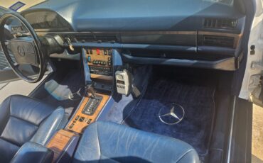 Mercedes-Benz-500-Series-1990-Sedan-14