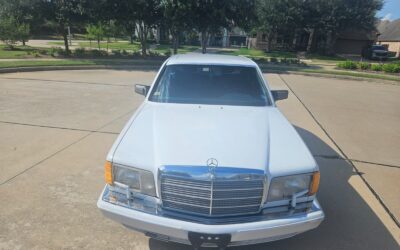 Mercedes-Benz 500-Series 1990 Sedan