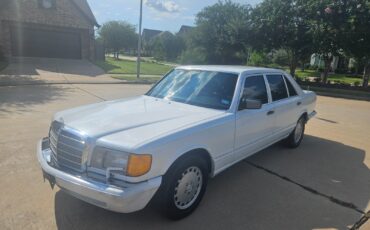 Mercedes-Benz-500-Series-1990-Sedan-7