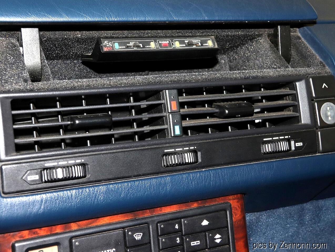Mercedes-Benz-500-Series-1991-Convertible-13